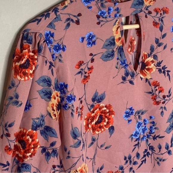 Iris Women’s Floral Long Sleeve Bell Sleeve Blouse Size Medium - Picture 10 of 16